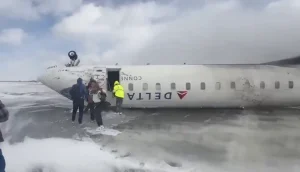 keajaiban-di-toronto-bagaimana-80-nyawa-terselamatkan-dalam-kecelakaan-pesawat-delta